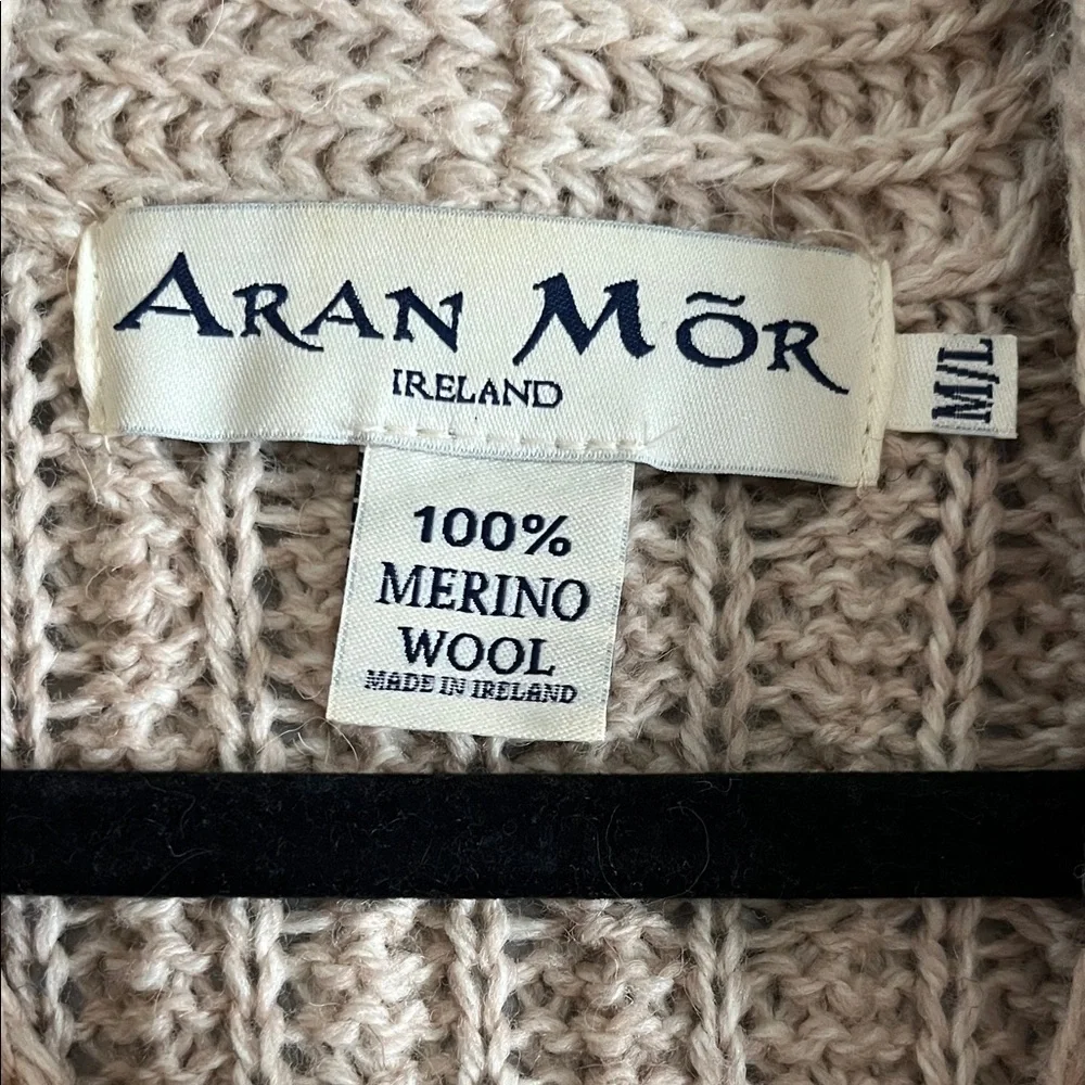 Aran Mor Ireland Cream Cable Knit Poncho - Picture 2 of 4